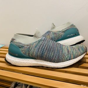 ULTRABOOST LACELESS ADIDAS slip on Men’s women’s